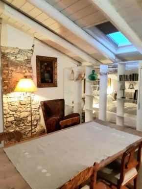 S. Trinità 18, Suites & Rooms